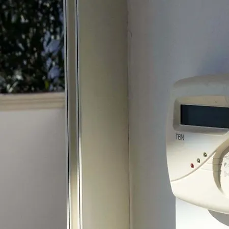 Le Bianche Con Patio Privato A Un Passo Dal Mare * Torre Suda