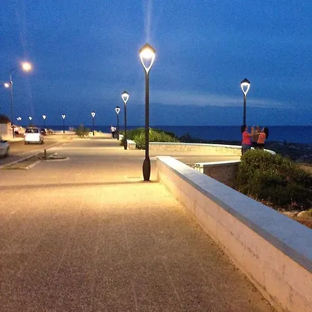 Le Bianche Con Patio Privato A Un Passo Dal Mare Torre Suda
